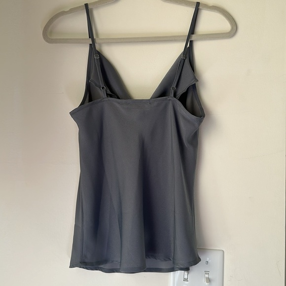 SUPESU Cowl Neck Tank Size M - Picture 4 of 4